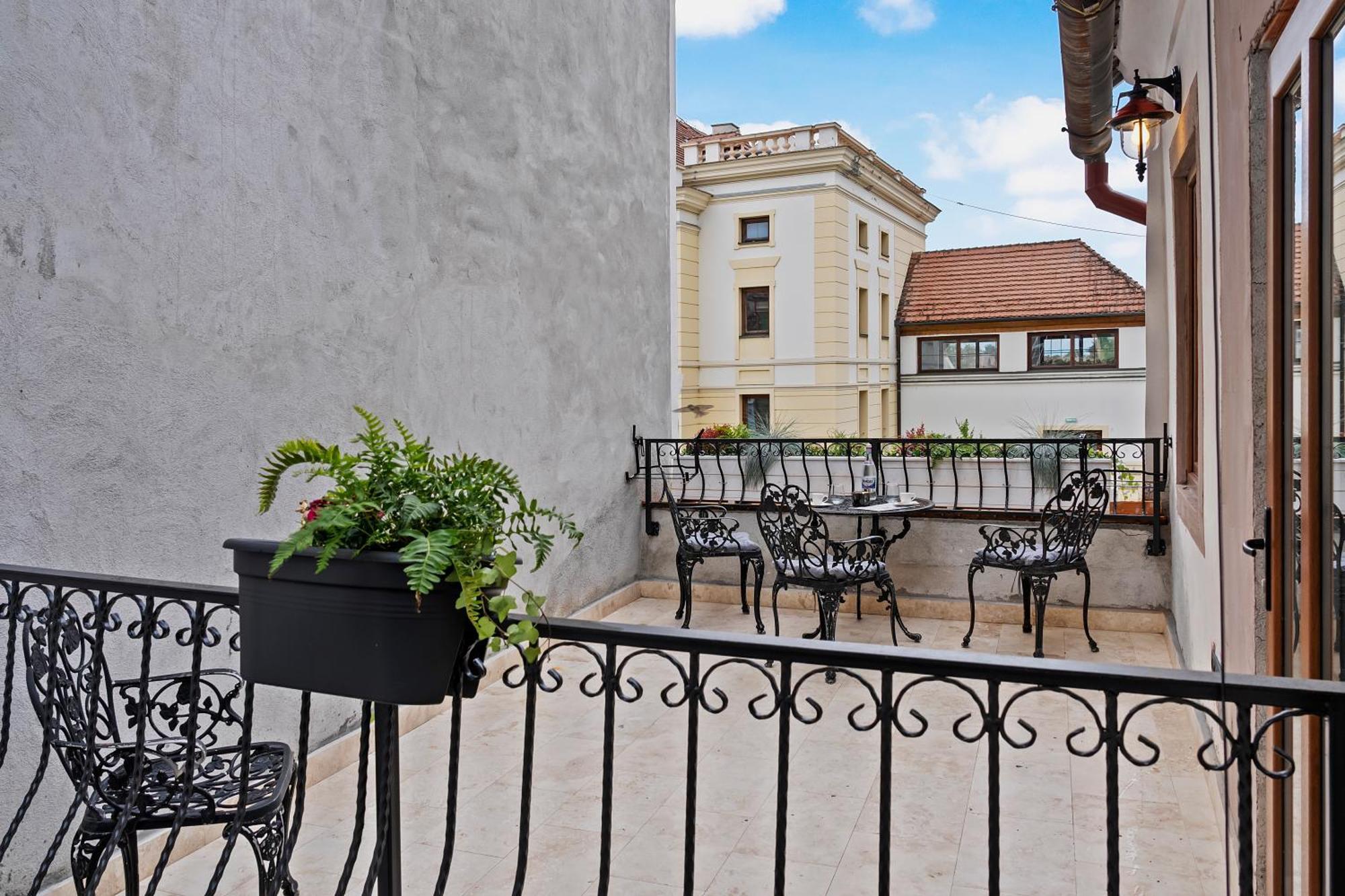 Gela'S Terrace Apartment Sibiu Exterior photo